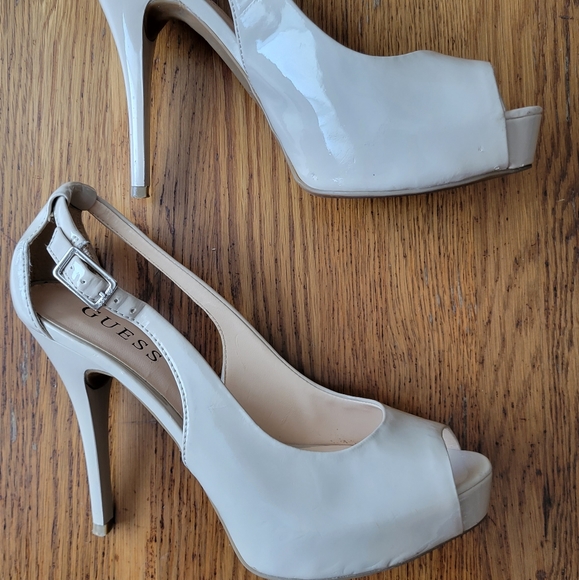 Guess sz 6 nude heels - Picture 2 of 6